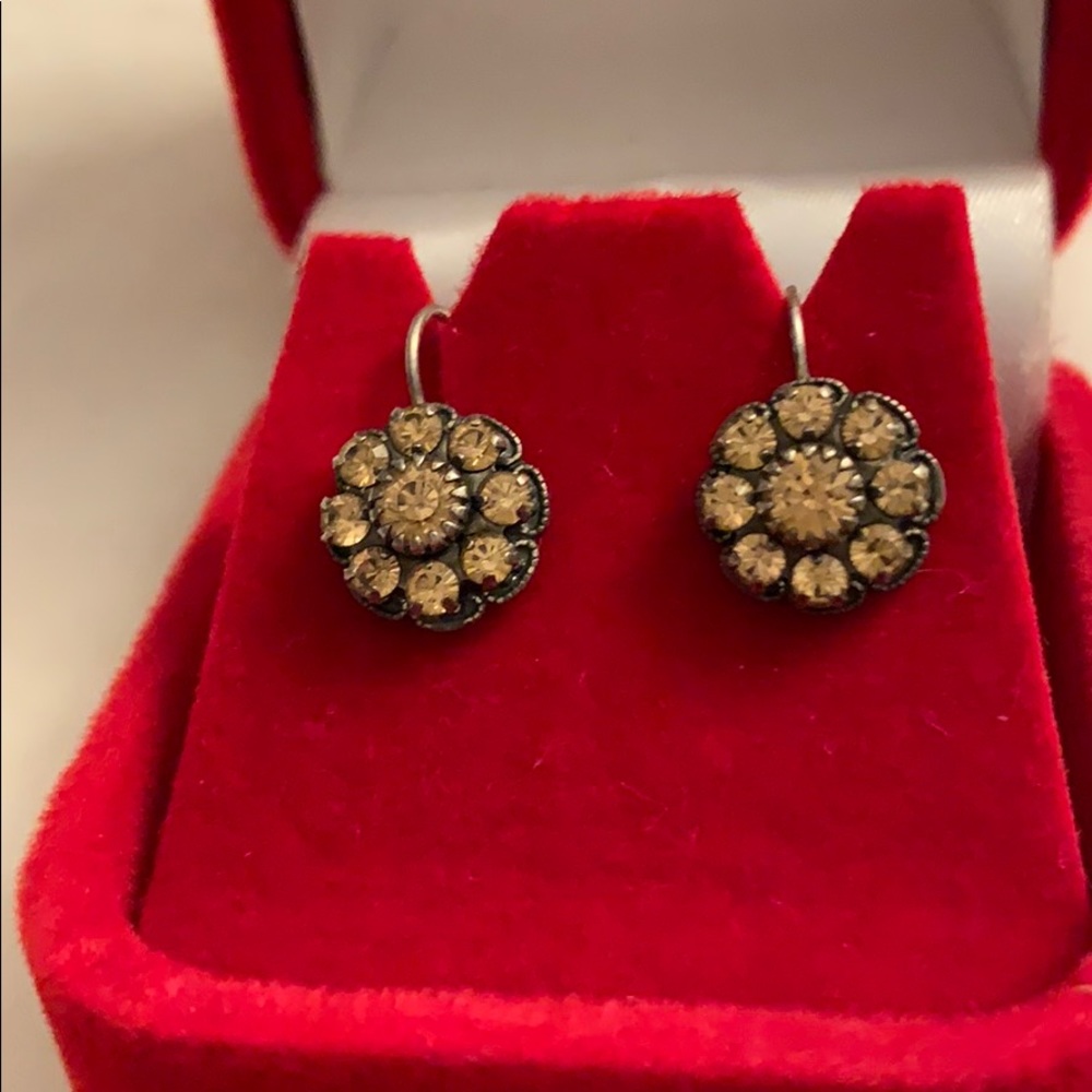 Gold flower earrings